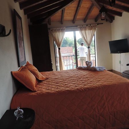 Oak Tree House Guest House Guatape Luaran gambar