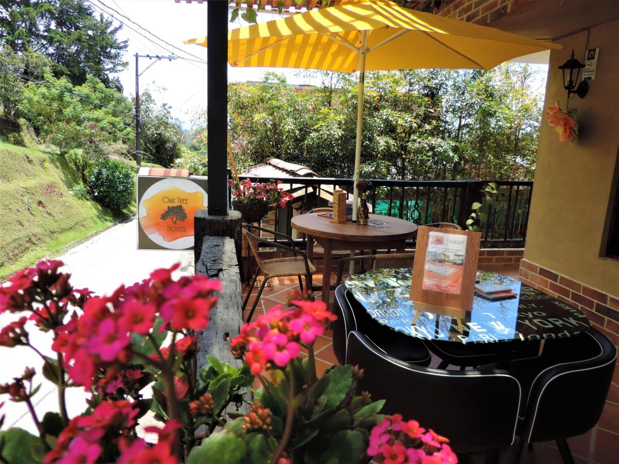 Oak Tree House Guest House Guatape Luaran gambar