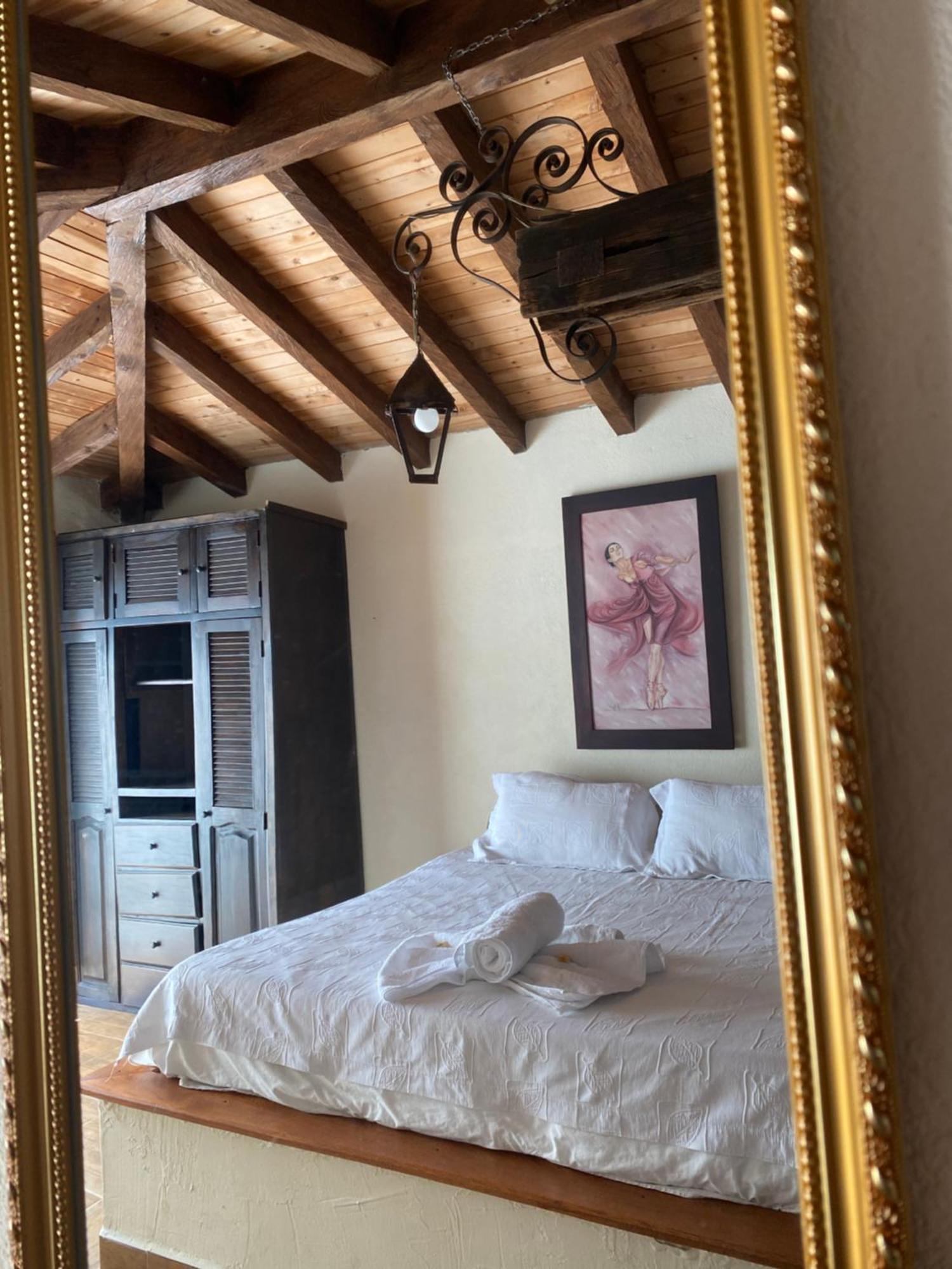 Oak Tree House Guest House Guatape Luaran gambar
