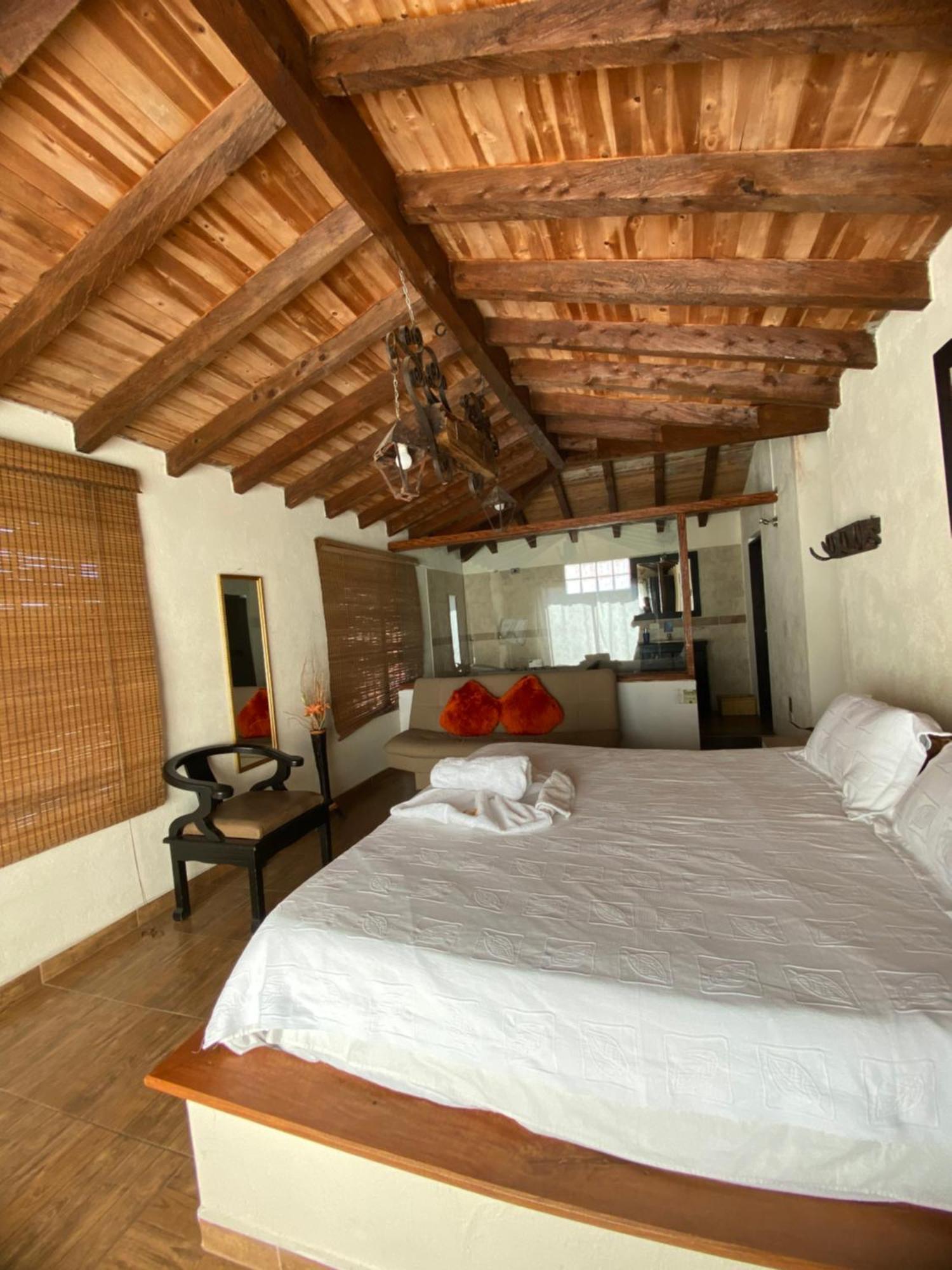 Oak Tree House Guest House Guatape Luaran gambar