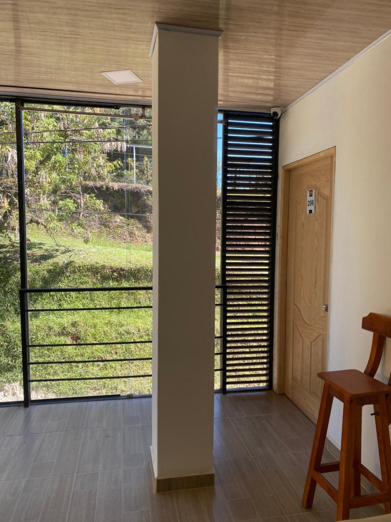 Oak Tree House Guest House Guatape Luaran gambar
