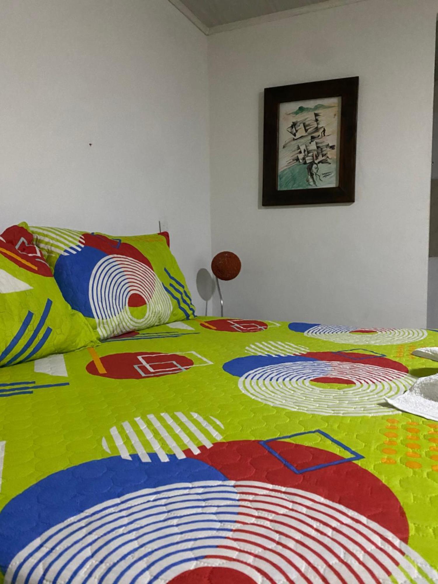 Oak Tree House Guest House Guatape Bilik gambar