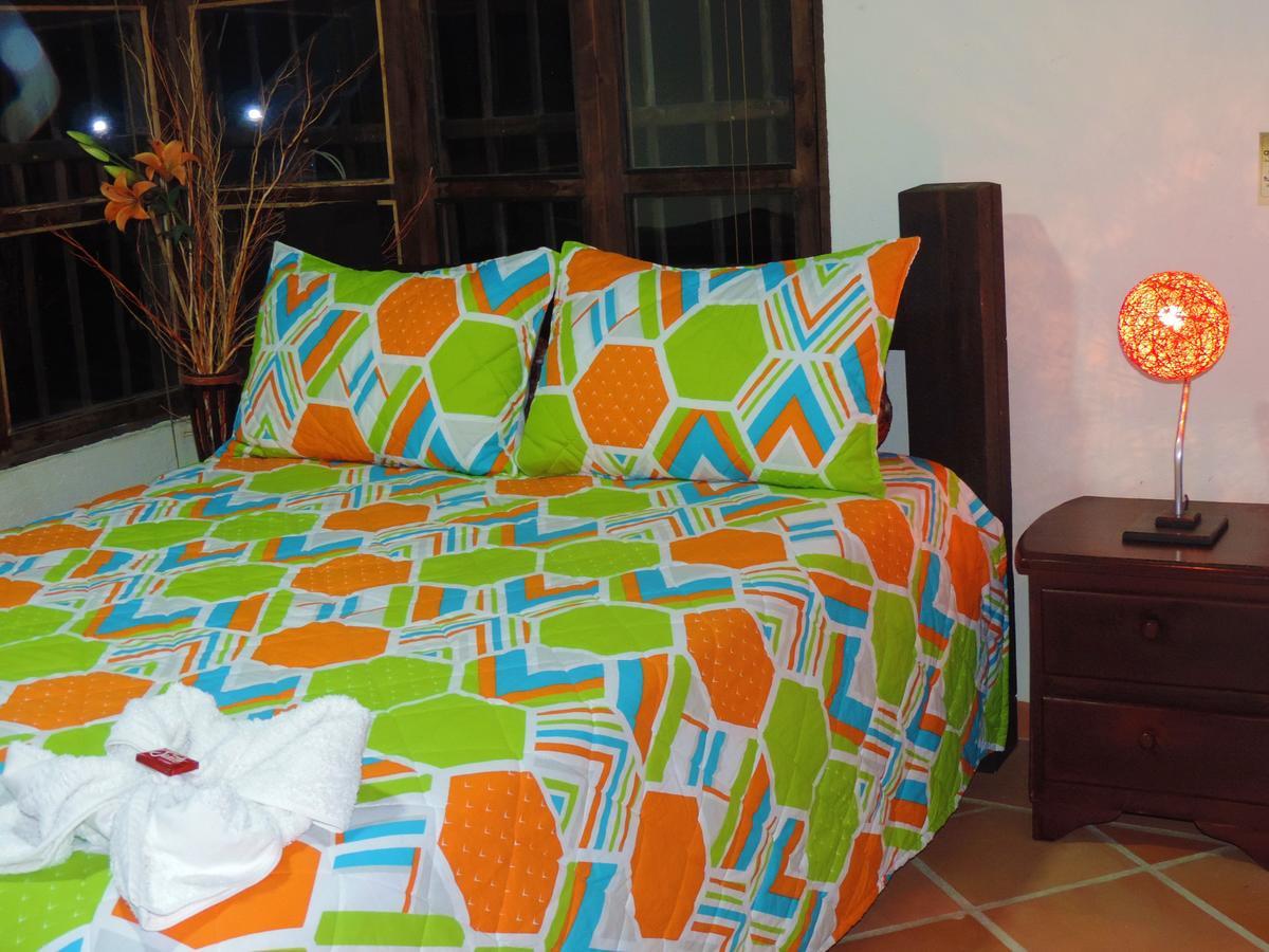 Oak Tree House Guest House Guatape Luaran gambar